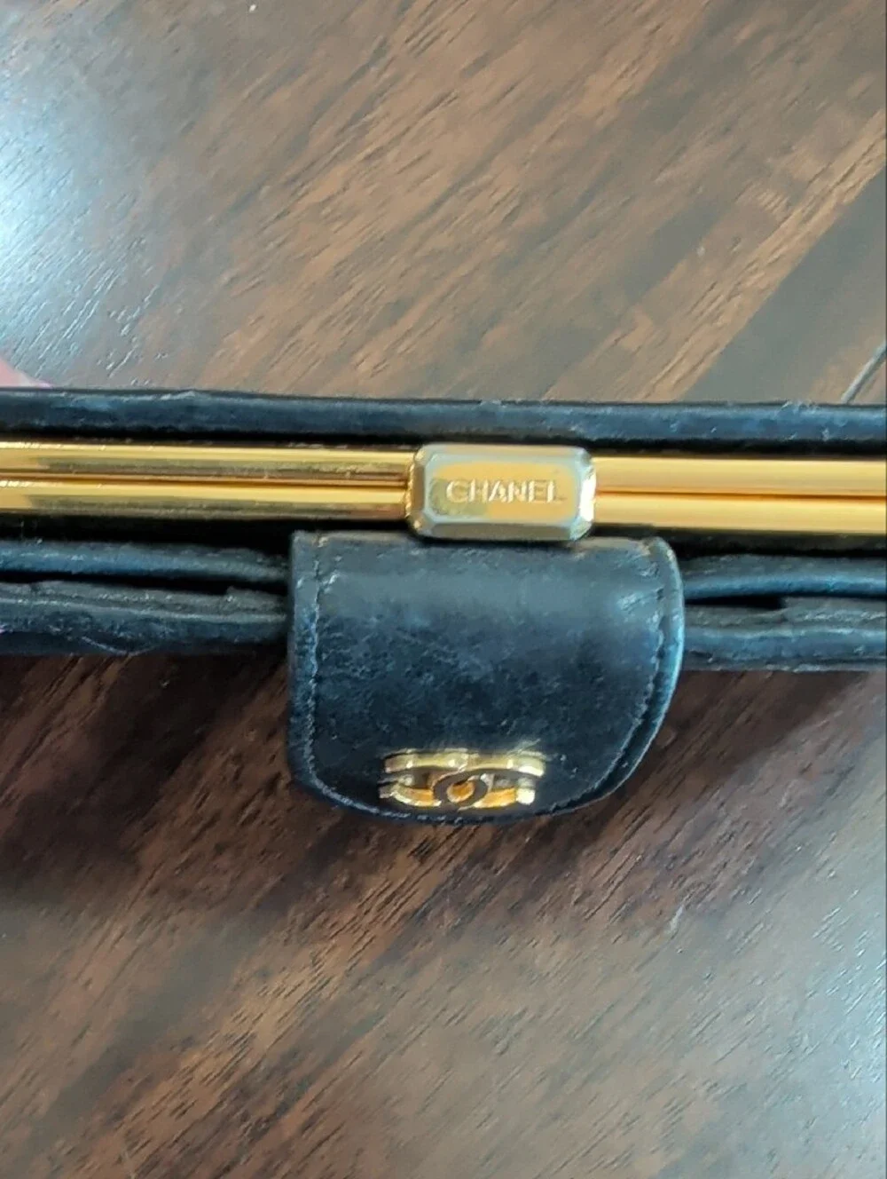 CHANEL Black Quilted Leather Crossbody Wallet with Gold Chain